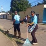 Bomberos de Caracas atienden incendio tras deflagración de cuatro bombonas de gas