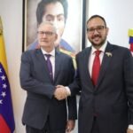 Tres venezolanos mueren tras quedar atrapados entre los escombros de un edificio en Cali